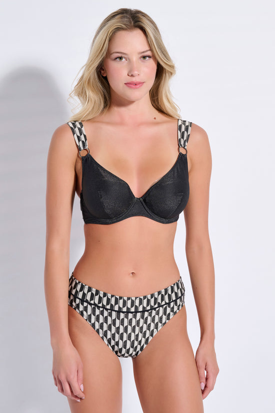 ARABIAN NIGHTS (AN115C)