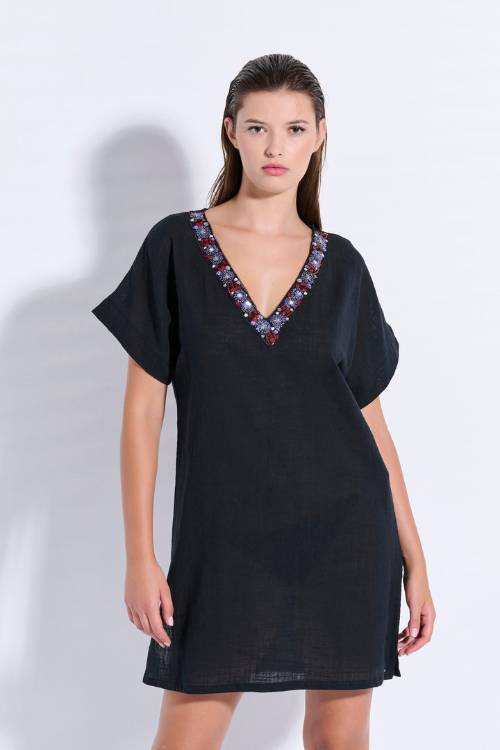 Japanese-Style Dress with Trim (8083)