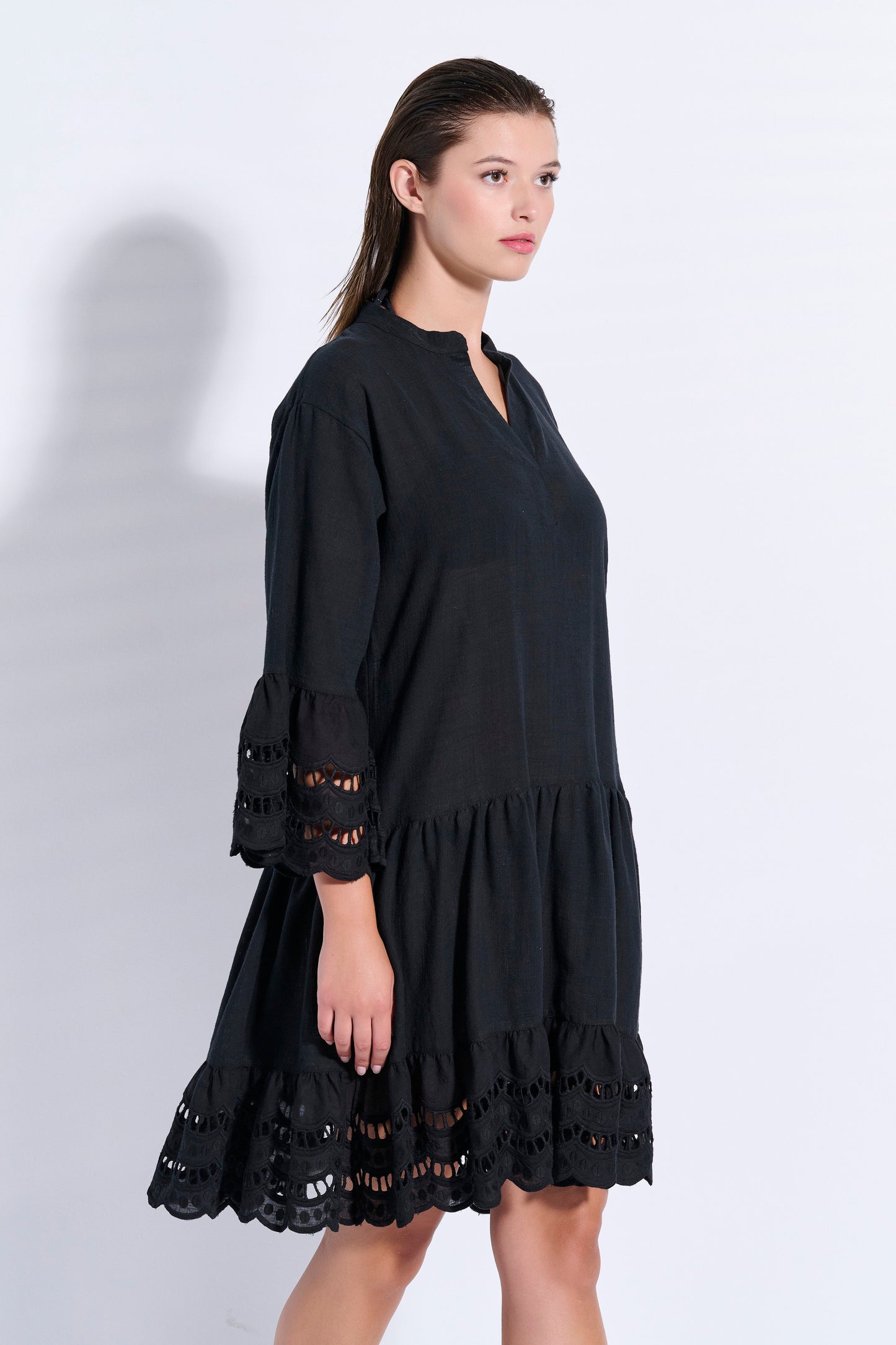 Broderie Dress with Ruffles (8090)